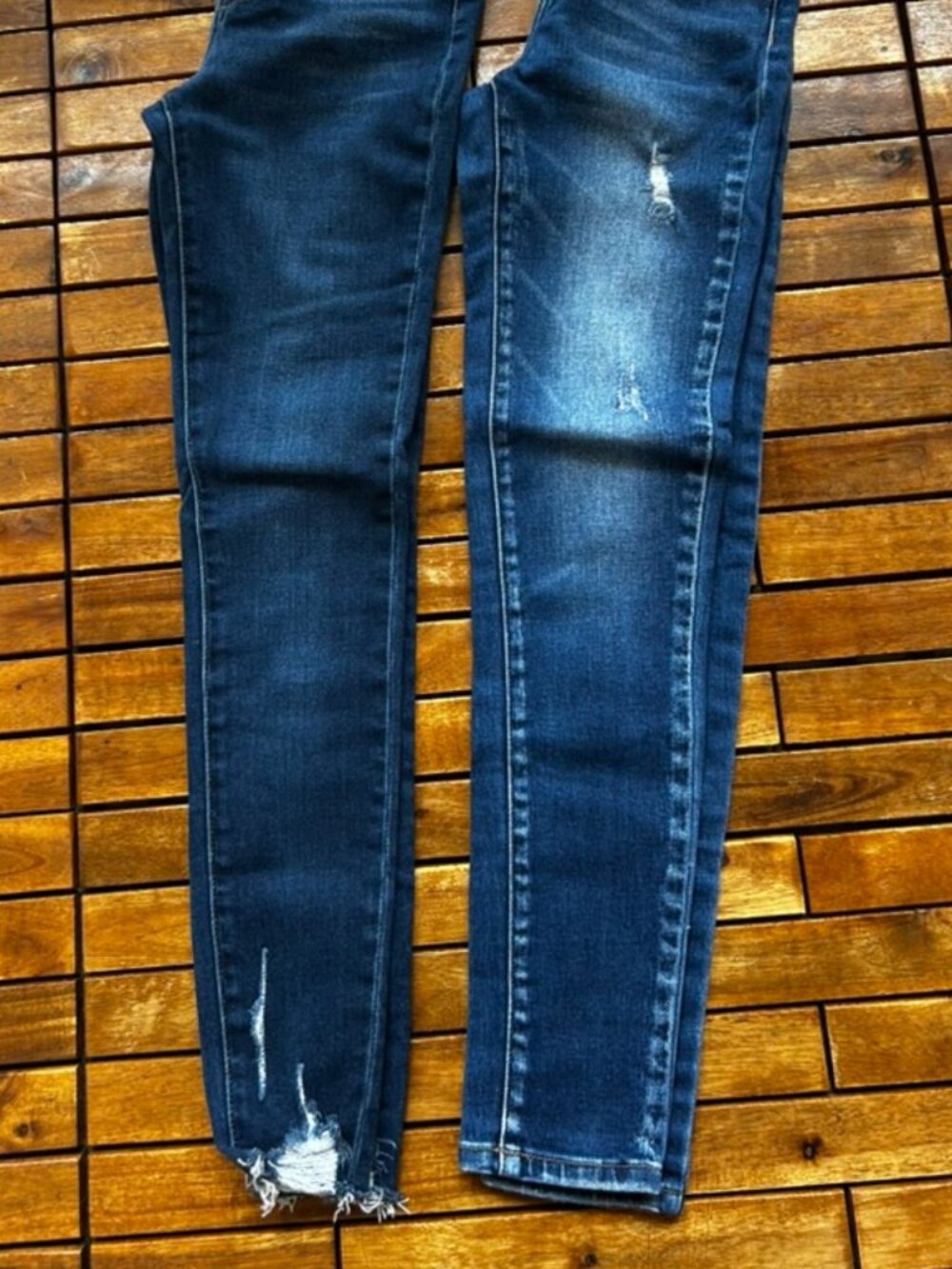 Bundle of 2 Skinny Jeans - Picture 3 of 5
